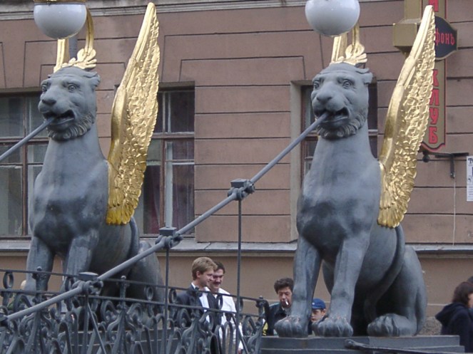 Russia Bridge Lions